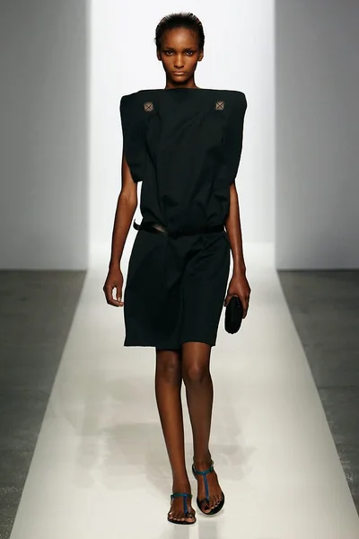 Look 9